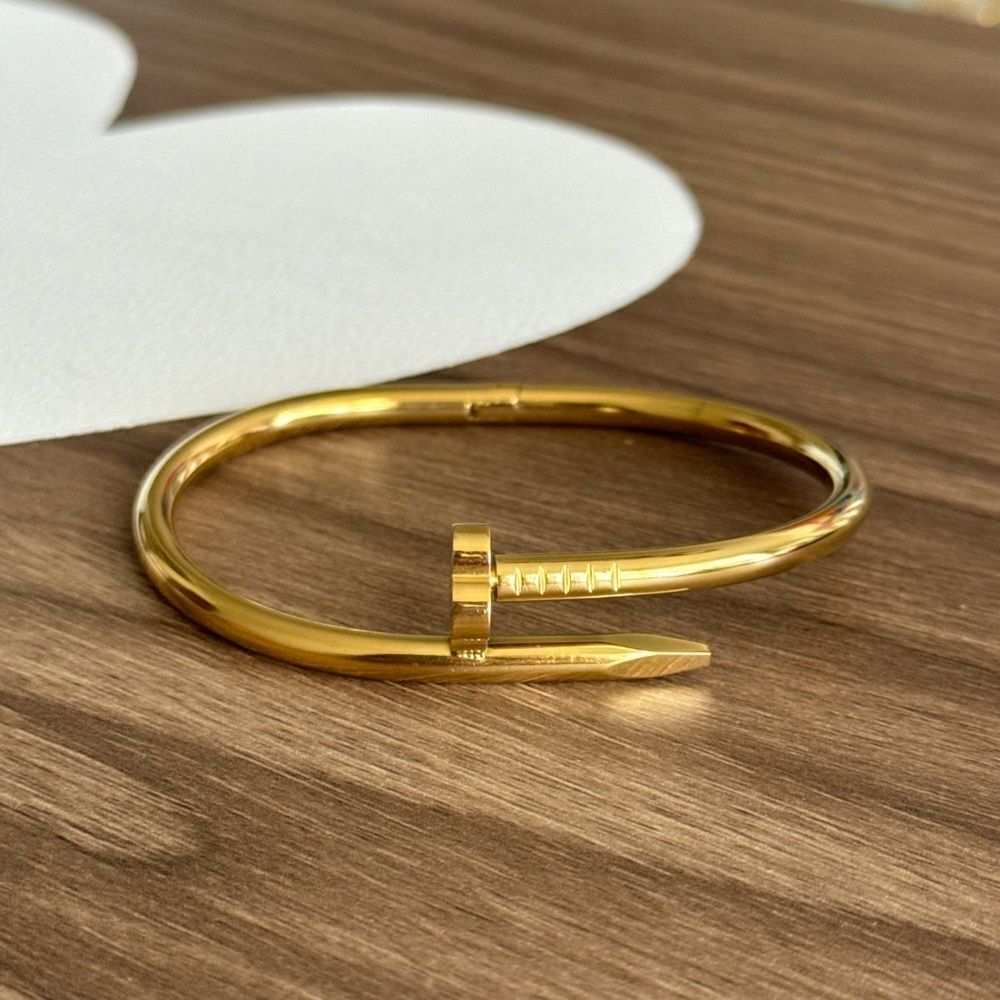 Flower bangle Q202